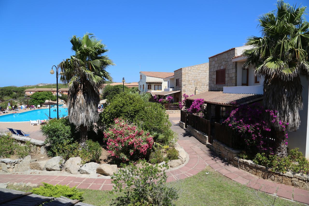 Club Esse Residence Capo D'Orso Palau Exteriör bild