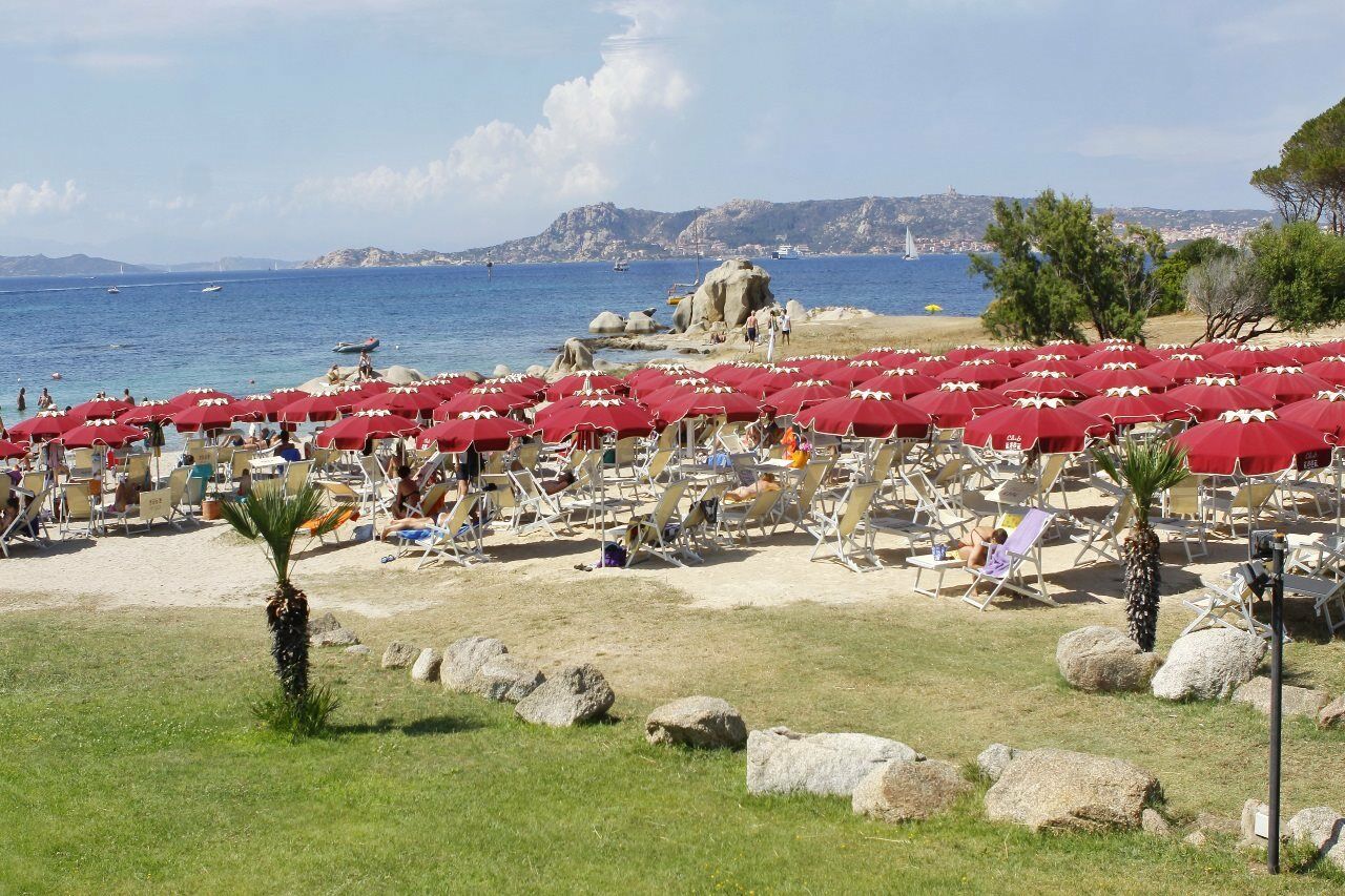 Club Esse Residence Capo D'Orso Palau Exteriör bild